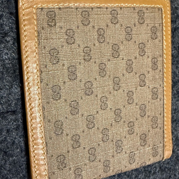 Gucci GG bifold  Men's Wallet - Picture 2 of 13